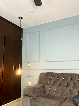 Rose monroee online show from December 2025 07:41:01 PM