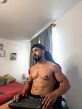 Ezzio Scolaro online show from January 2026 09:09:01 PM