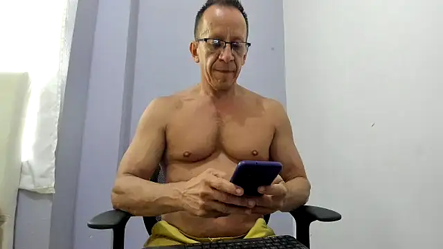  axelking  online show from March 2026 11:37:01 AM