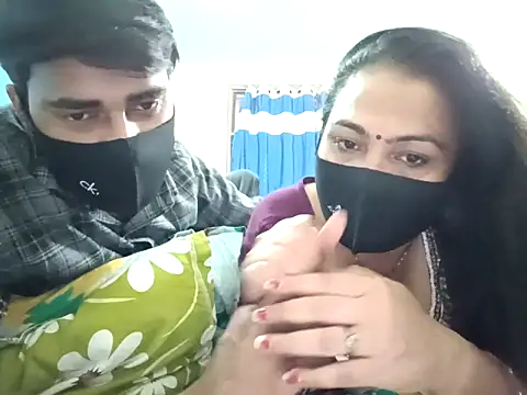 Snapshot of horny_milf_couple chatting on October 2025 04:40:02 PM horny milf couple online show from October 2025 04:40:02 PM