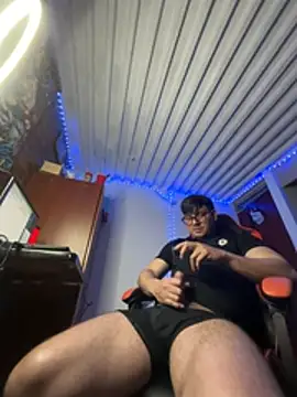 Snapshot of kaspar_6 chatting on April 2026 01:15:01 AM kaspar 6 online show from April 2026 01:15:01 AM