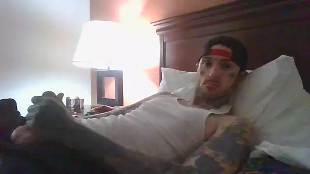 Snapshot of SWAGGDaddy93 chatting on December 2025 09:33:01 PM SWAGGDaddy93 online show from December 2025 09:33:01 PM