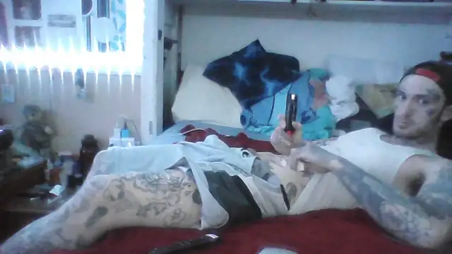 Snapshot of SWAGGDaddy93 chatting on February 2026 06:53:02 AM SWAGGDaddy93 online show from February 2026 06:53:02 AM