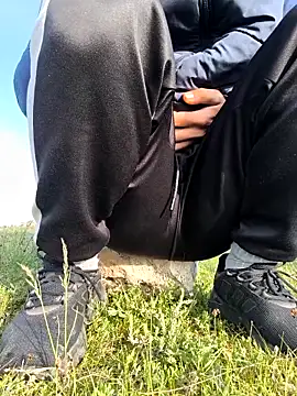 Sert erkek21 ysm online show from April 2026 02:17:02 PM