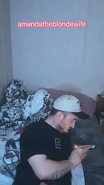 amandatheblondewife online show from April 2026 06:44:02 AM