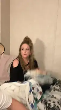 Snapshot of amandatheblondewife chatting on July 2026 04:59:01 AM amandatheblondewife online show from July 2026 04:59:01 AM