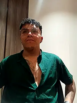 Snapshot of EithanFuckboys chatting on November 2025 03:52:02 AM EithanFuckboys online show from November 2025 03:52:02 AM