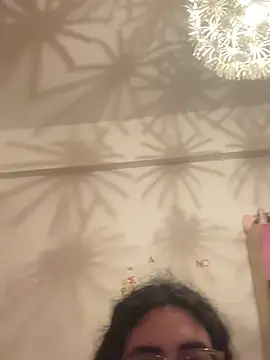 luciamaria01 online show from July 2026 09:17:02 PM