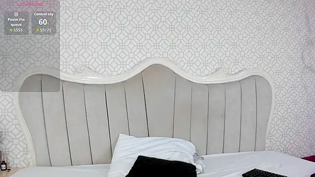 MarcelaCortes online show from April 2026 09:48:01 PM