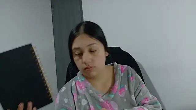 Snapshot of KOREN_JALAA chatting on June 2026 05:19:01 PM KOREN JALAA online show from June 2026 05:19:01 PM