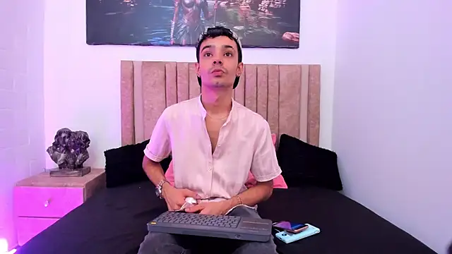 Timothe Evans online show from November 2025 08:38:02 PM