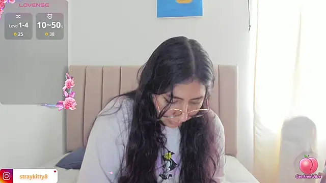 LoveLyy- online show from October 2025 08:57:01 PM