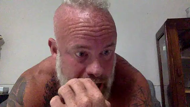 Muscledick40 online show from June 2026 04:35:02 AM