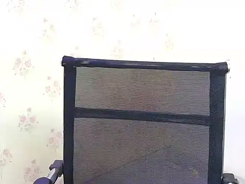 Snapshot of cute_zaraa chatting on October 2025 06:03:01 AM cute zaraa online show from October 2025 06:03:01 AM