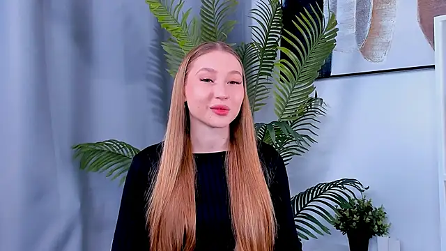 Snapshot of EliseHopper chatting on October 2025 06:33:01 AM EliseHopper online show from October 2025 06:33:01 AM