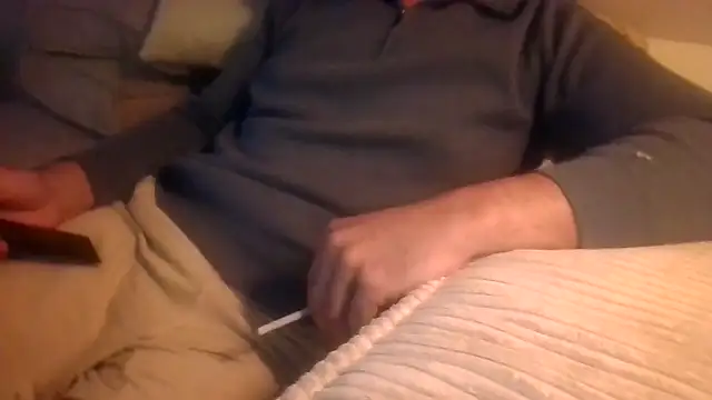 Alex the user online show from October 2025 06:50:01 PM