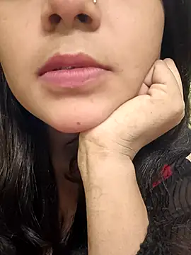 Beautiful Eye online show from December 2025 06:02:01 PM