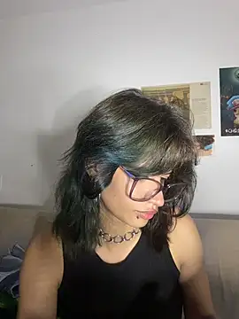 Snapshot of sukulaurens chatting on July 2026 05:35:01 AM sukulaurens online show from July 2026 05:35:01 AM