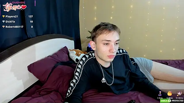 Snapshot of felixcurt69 chatting on April 2026 04:53:02 PM felixcurt69 online show from April 2026 04:53:02 PM