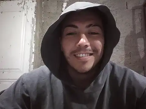 Lucius-08 online show from October 2025 10:51:02 PM