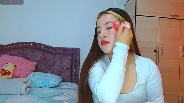 Hanssel tess online show from October 2025 01:53:02 PM