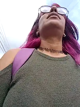 Abby 2-1 online show from October 2025 08:10:01 PM