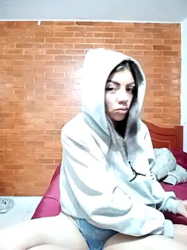 Snapshot of Saray_1-2 chatting on October 2025 05:19:01 AM Saray 1-2 online show from October 2025 05:19:01 AM