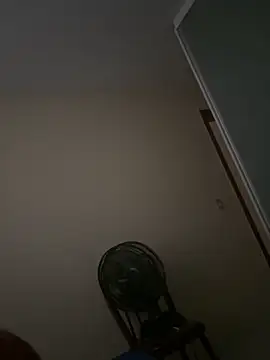 Snapshot of B-38 chatting on October 2025 11:40:01 AM B-38 online show from October 2025 11:40:01 AM