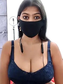 Snapshot of Miya_sistar chatting on February 2026 10:47:02 PM Miya sistar online show from February 2026 10:47:02 PM