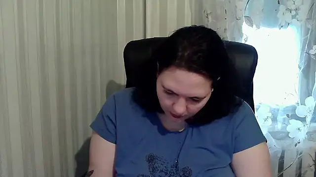 XLisaBlueXs  online show from October 2025 10:27:01 AM