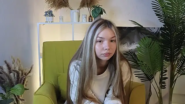 HanneloreTondreau online show from October 2025 02:15:02 PM