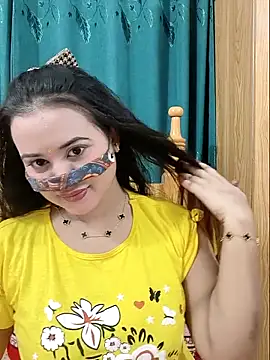 Snapshot of Beauty_Queen_Soniya chatting on May 2026 11:51:01 AM Beauty Queen Soniya online show from May 2026 11:51:01 AM
