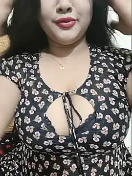 Snapshot of Beauty_Queen_Soniya chatting on July 2026 06:46:02 PM Beauty Queen Soniya online show from July 2026 06:46:02 PM