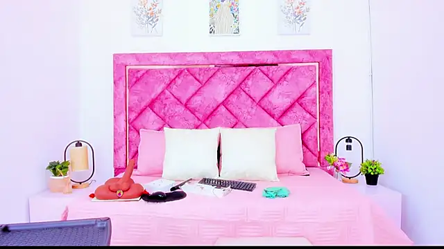 Bigasshott  online show from January 2026 08:00:02 PM