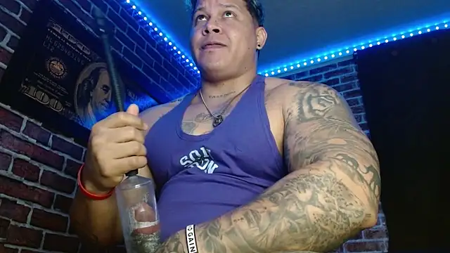 jordan bigcock  online show from December 2025 08:17:01 PM