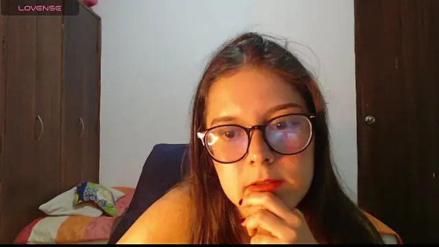 CarlaLorez online show from July 2026 02:05:17 AM