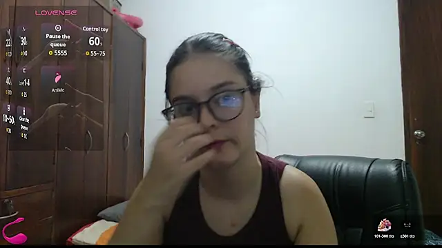 CarlaLorez online show from July 2026 09:13:01 PM