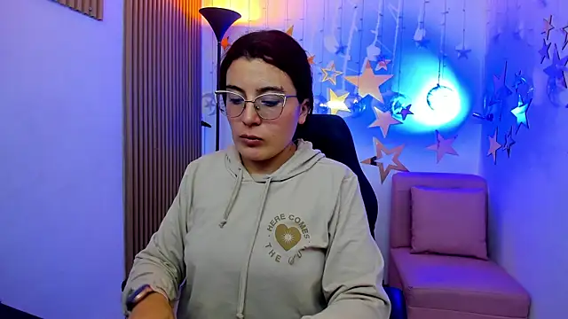 Snapshot of allison_mc chatting on June 2026 09:31:02 PM allison mc online show from June 2026 09:31:02 PM