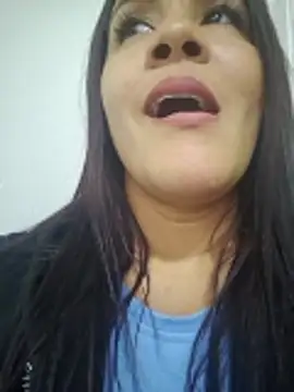 karla-bruni online show from February 2026 09:02:01 PM