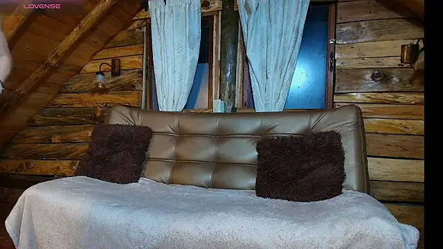 Nordikandclem  online show from November 2025 01:00:02 AM