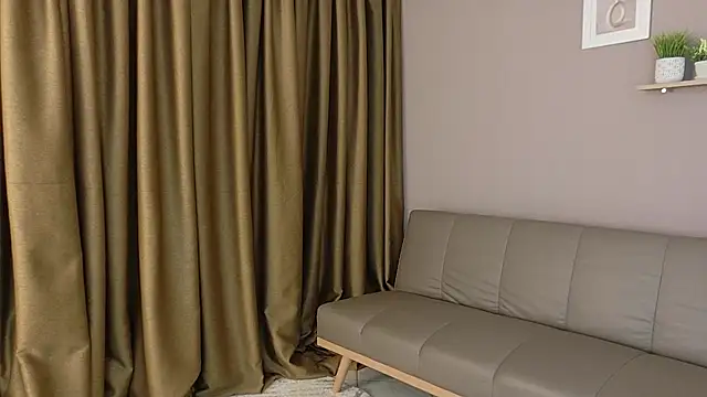 ZahraMilf online show from November 2025 03:50:01 AM