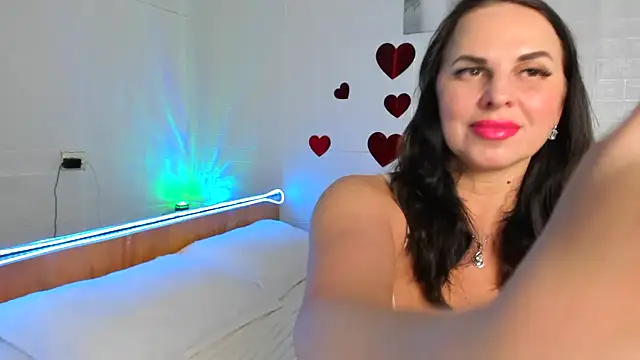 Snapshot of MIRAA_LUV chatting on May 2026 03:51:01 PM MIRAA LUV online show from May 2026 03:51:01 PM