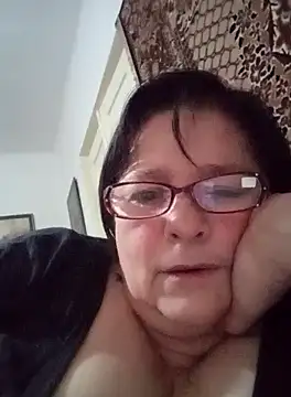 Snapshot of MilaCold5443 chatting on February 2026 06:22:01 AM MilaCold5443 online show from February 2026 06:22:01 AM