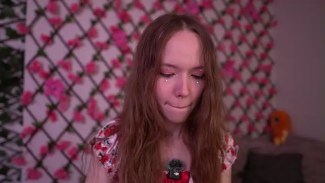 Petite Polly online show from October 2025 09:14:02 PM