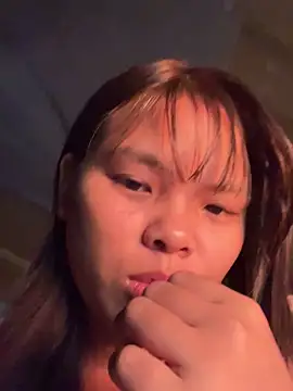 hello-cute online show from December 2025 01:08:01 PM