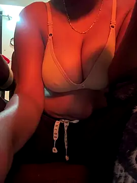 Snapshot of janu-janvi chatting on January 2026 04:09:01 PM janu-janvi online show from January 2026 04:09:01 PM