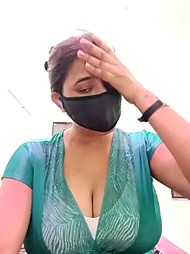 Snapshot of Hot_radhaji chatting on July 2026 04:53:02 AM Hot radhaji online show from July 2026 04:53:02 AM