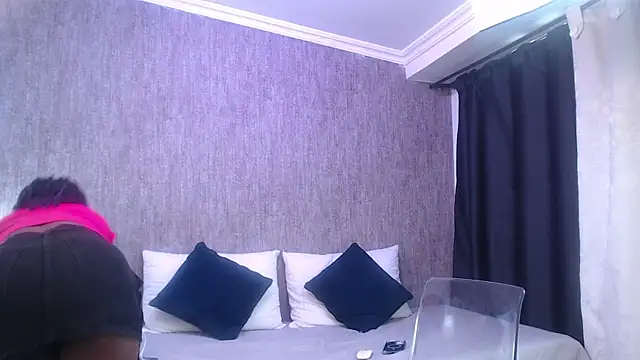 Snapshot of KarinaFlowers_ chatting on March 2026 06:33:01 PM KarinaFlowers online show from March 2026 06:33:01 PM