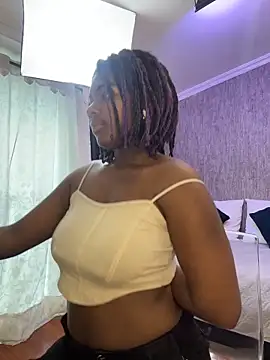 Snapshot of KarinaFlowers_ chatting on March 2026 12:20:01 PM KarinaFlowers online show from March 2026 12:20:01 PM