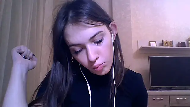 Snapshot of CeyaLier chatting on November 2025 05:02:01 PM CeyaLier online show from November 2025 05:02:01 PM